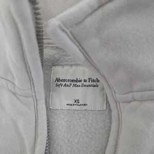 Abercrombie zip up sweatshirt XS
